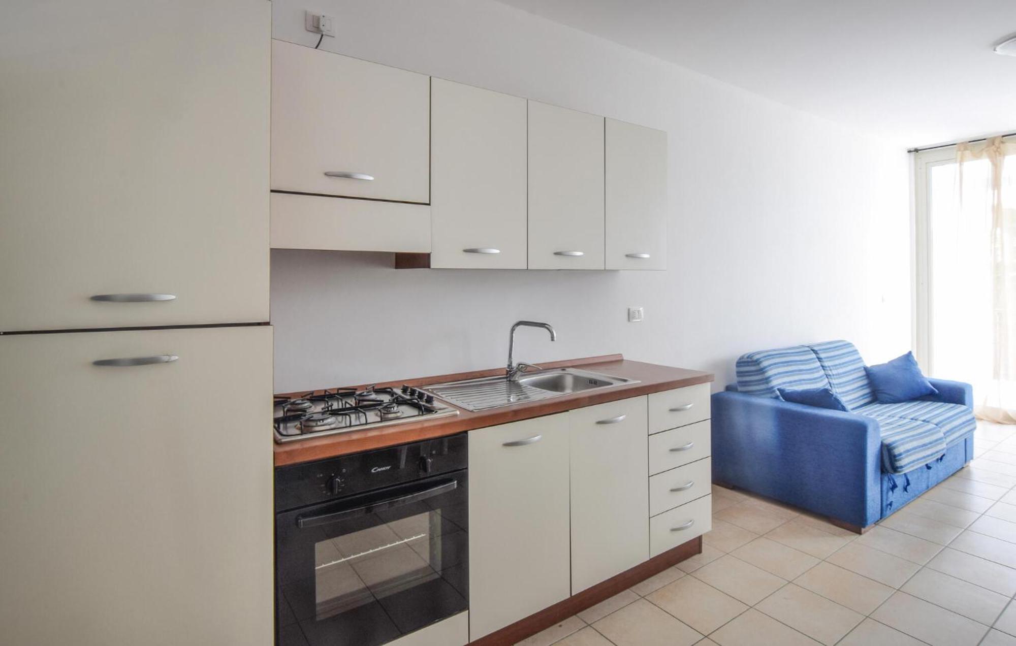 1 Bedroom Cozy Apartment In Isca Sullo Ionio Экстерьер фото